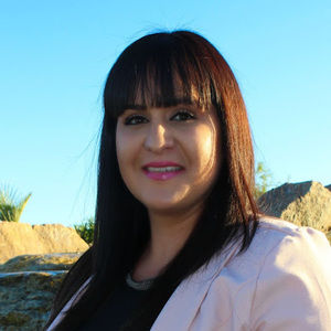 Meet your Posher, Roxana